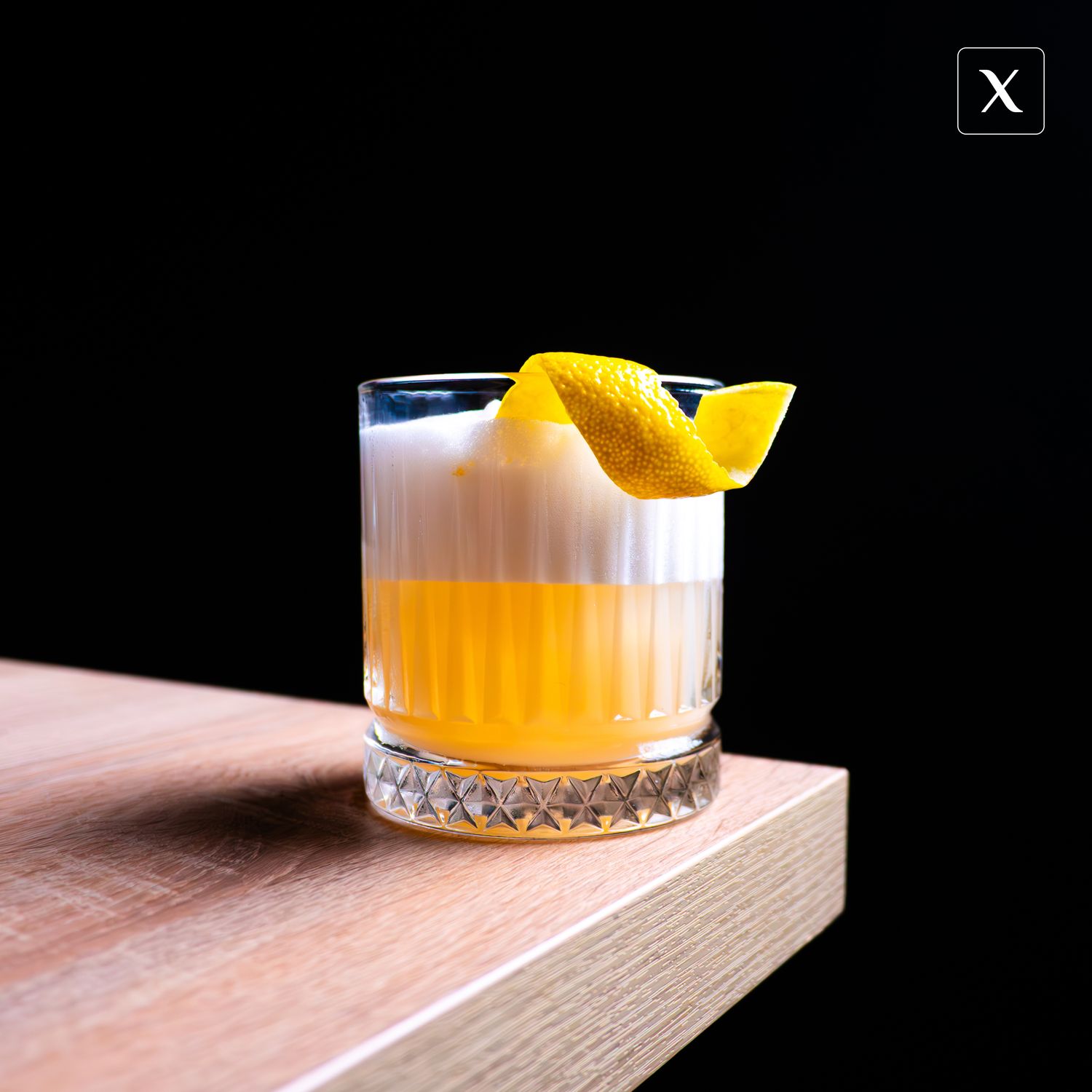 Коктейль алкогольный виски сауэр