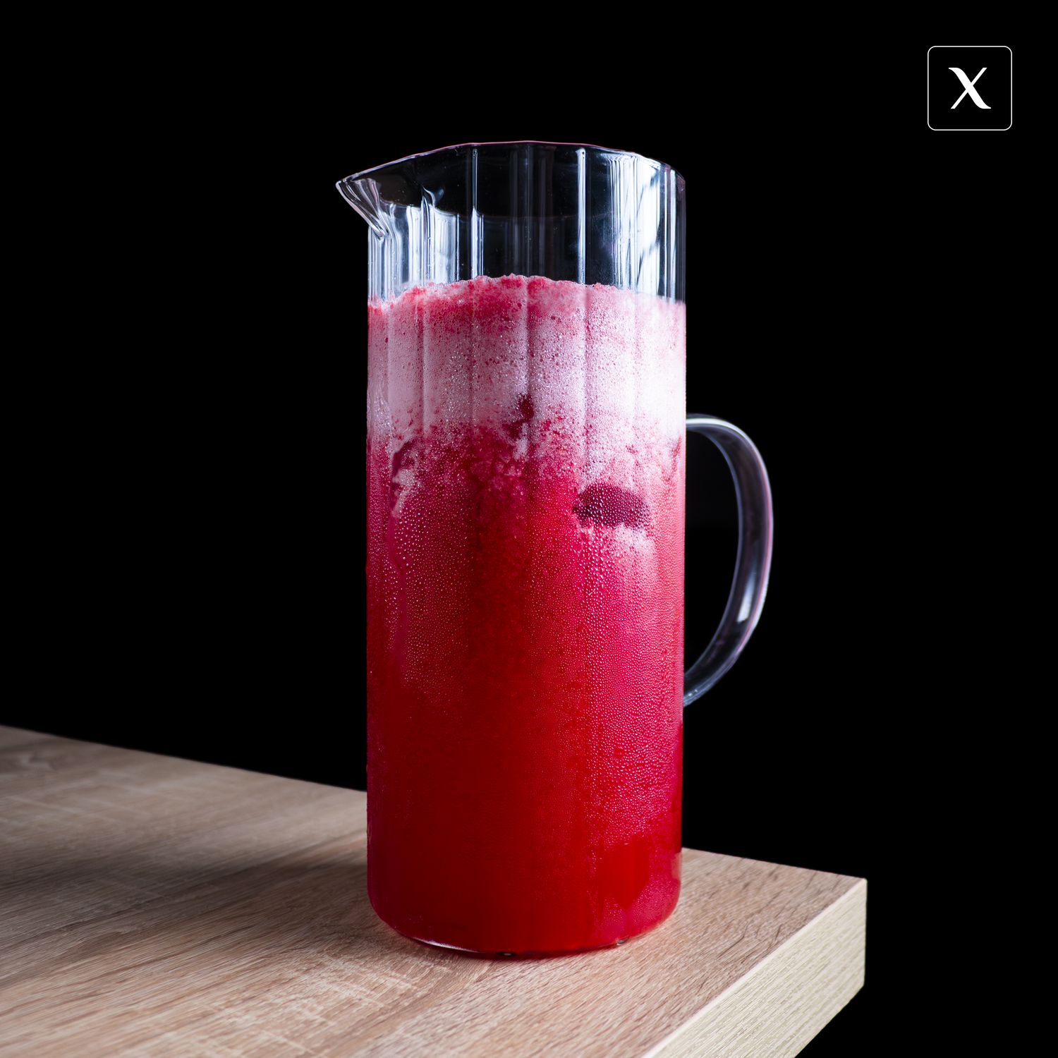 Лимонад безалкогольный малина имбирь в графине