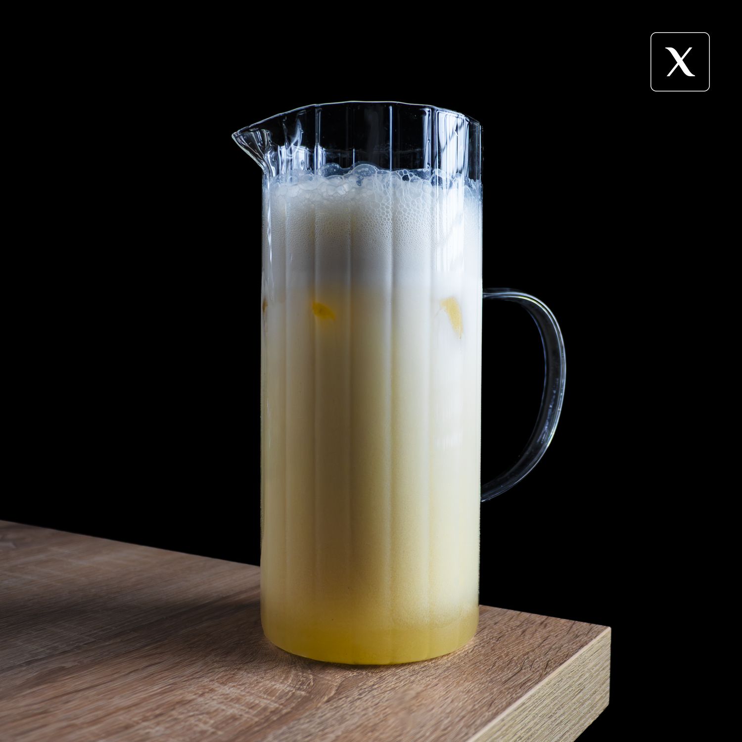 Лимонад безалкогольный пина колада в графине